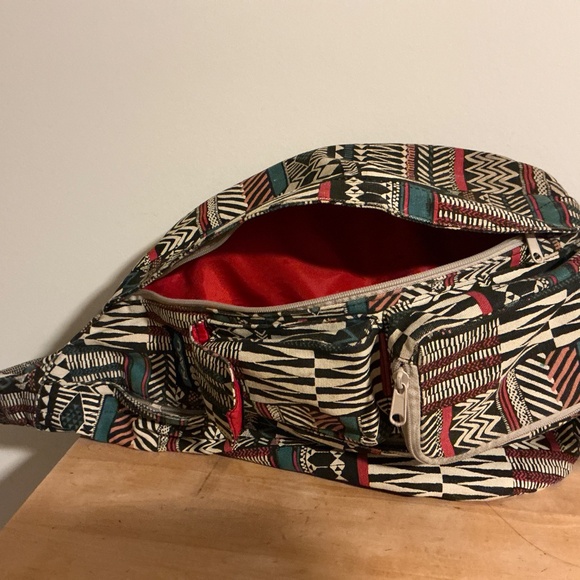 KAVU tribal rope sling backpack - Picture 3 of 4